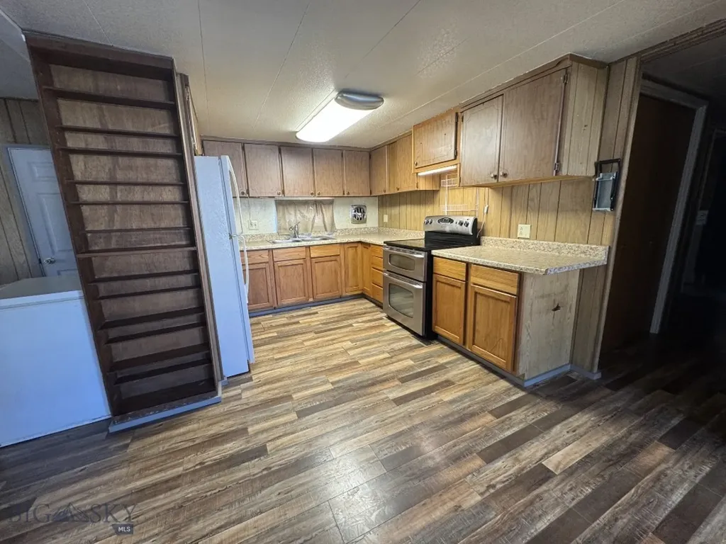 1023 Montana Avenue Deer Lodge MT 59722