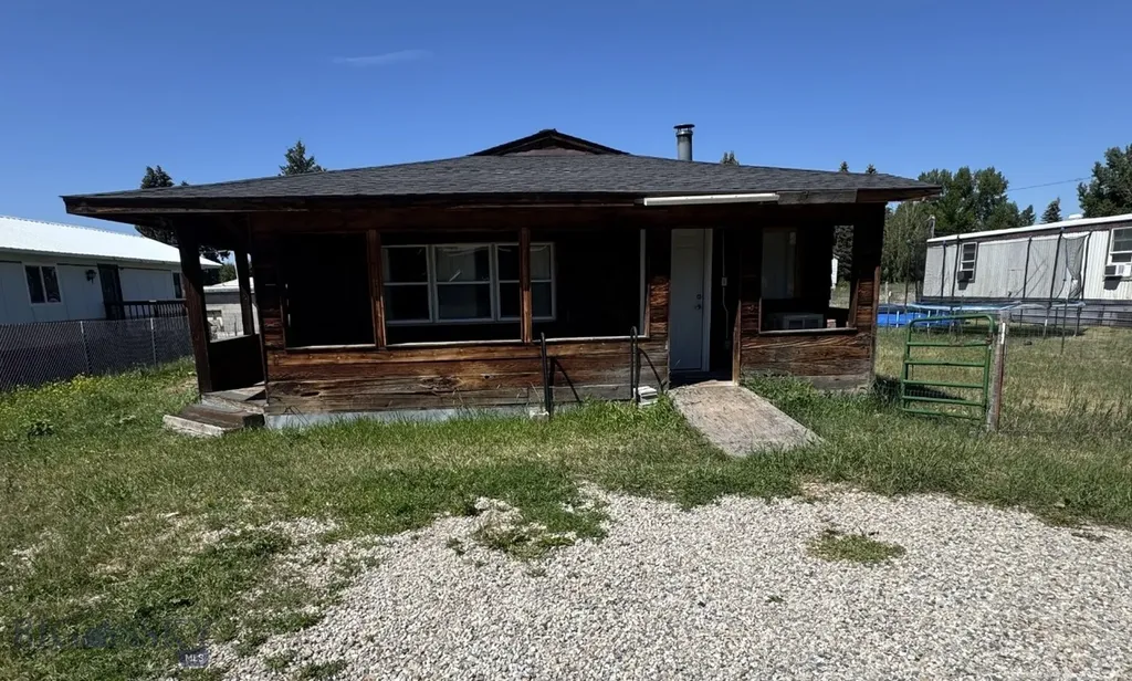 1023 Montana Avenue Deer Lodge MT 59722