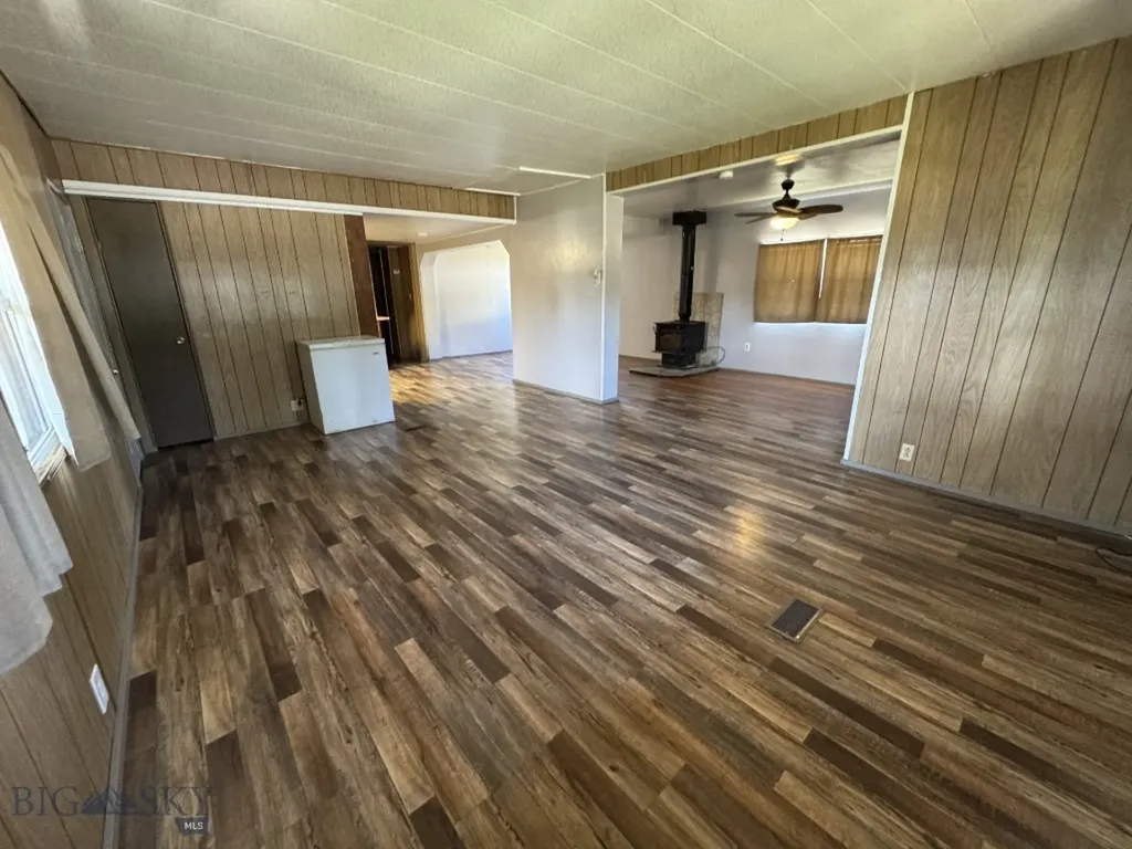 1023 Montana Avenue Deer Lodge MT 59722