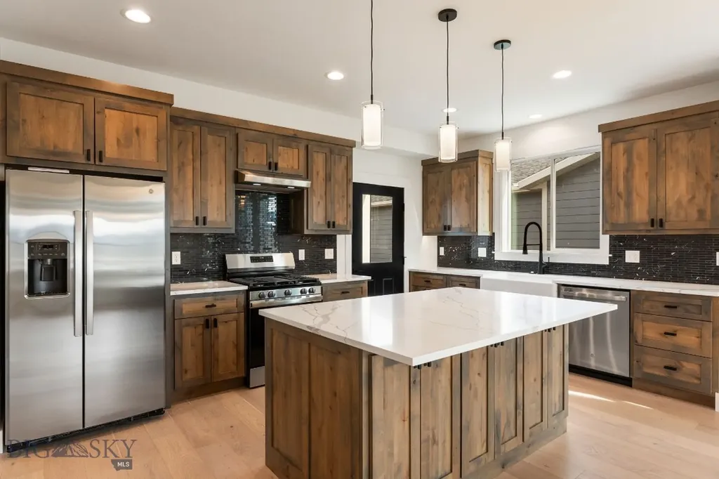 915 Arnold Bozeman MT 59715