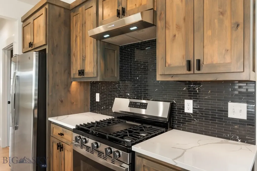 915 Arnold Bozeman MT 59715