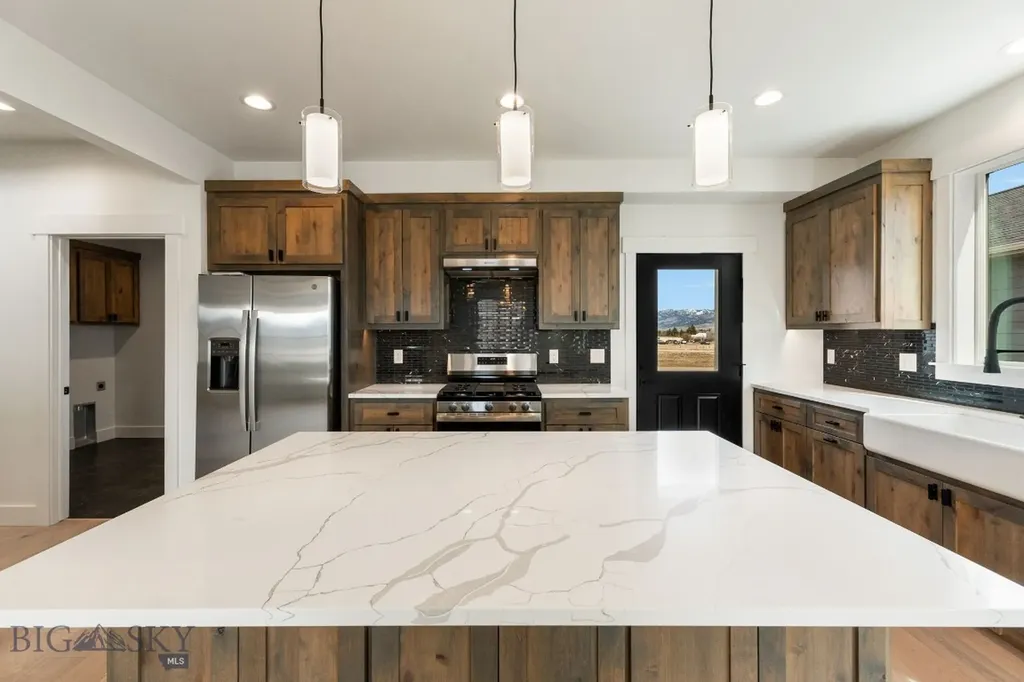 915 Arnold Bozeman MT 59715