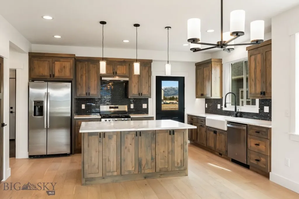 915 Arnold Bozeman MT 59715