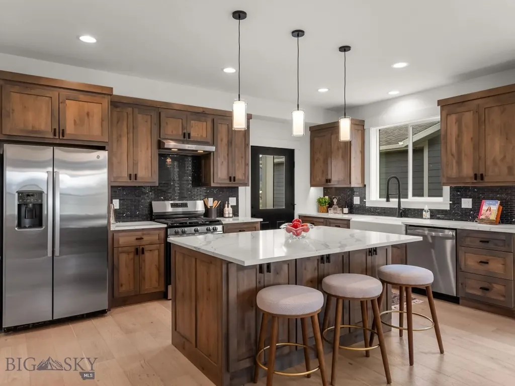 915 Arnold Bozeman MT 59715