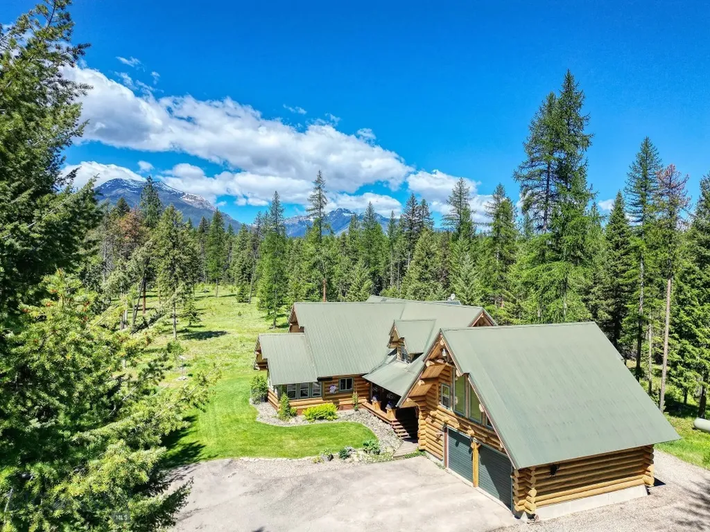 488 & 536 Grumpy Dog Road Libby MT 59923