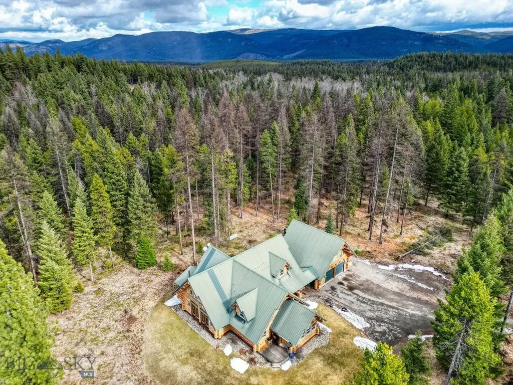 488 & 536 Grumpy Dog Road Libby MT 59923