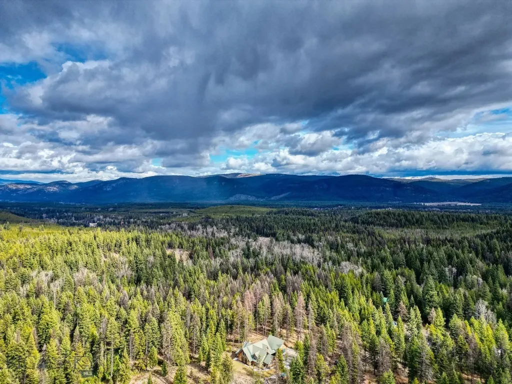 488 & 536 Grumpy Dog Road Libby MT 59923