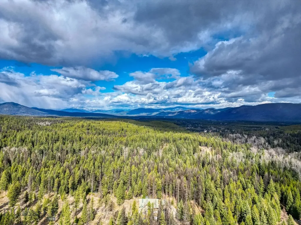 488 & 536 Grumpy Dog Road Libby MT 59923