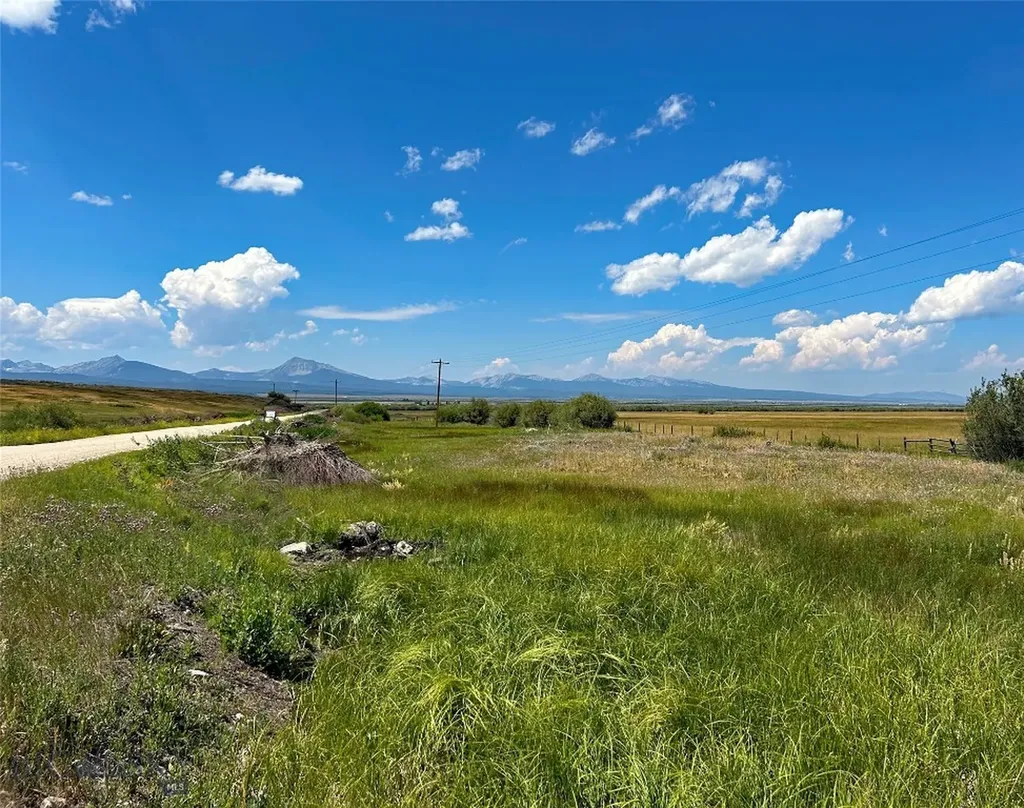 43615 Mount Highway 278 Jackson MT 59736