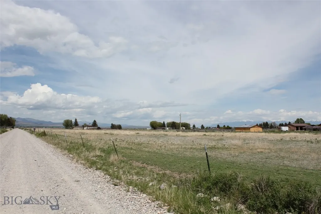 160 Sullivan Dillon MT 59725