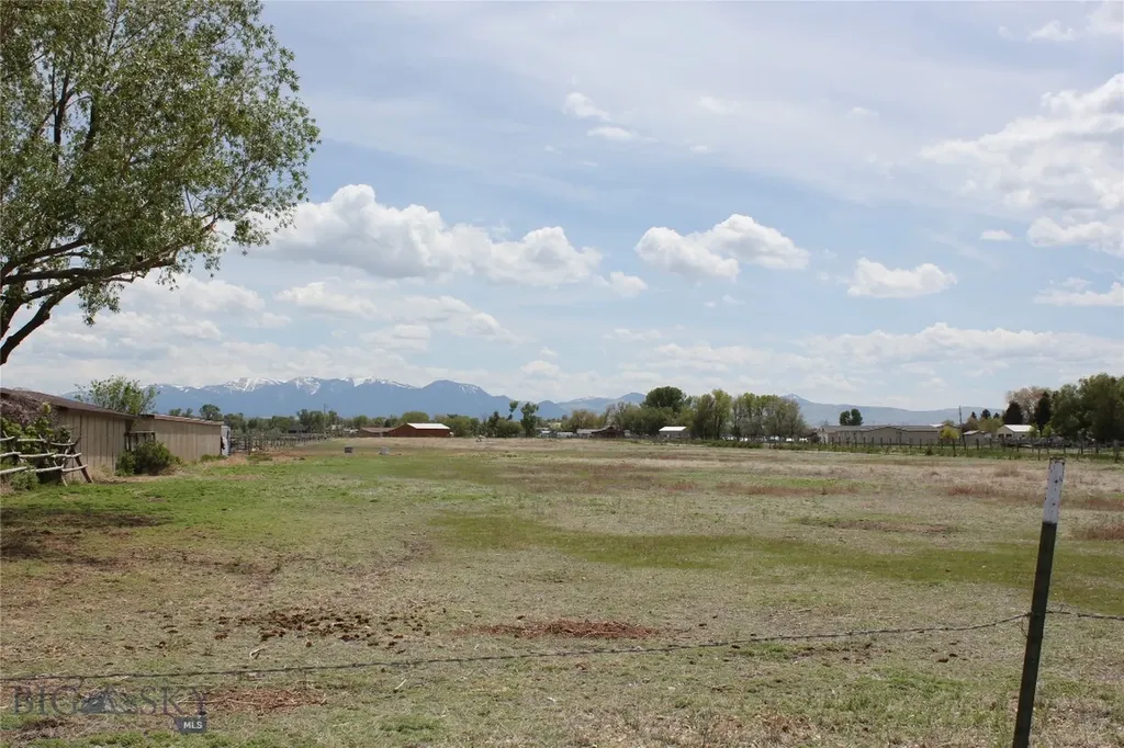 160 Sullivan Dillon MT 59725