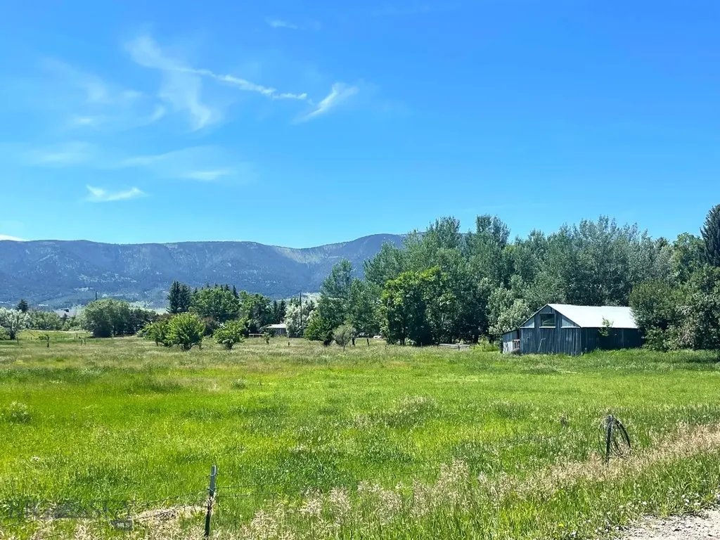 9 & 21 Rogers Lane Livingston MT 59047