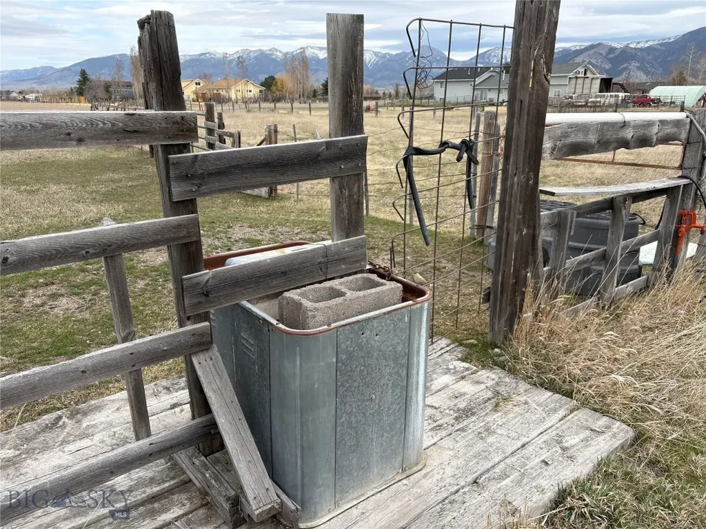 2950 Nelson Road Bozeman MT 59718