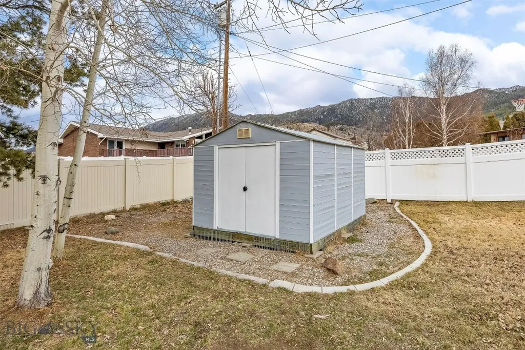 3467 Hannibal Butte MT 59701