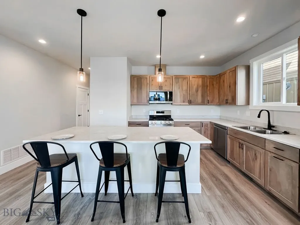 1033 N 14th Bozeman MT 59715
