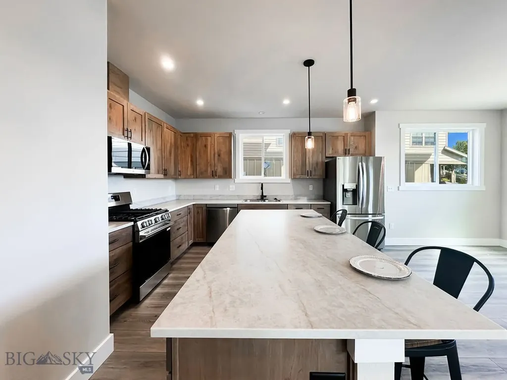 1033 N 14th Bozeman MT 59715