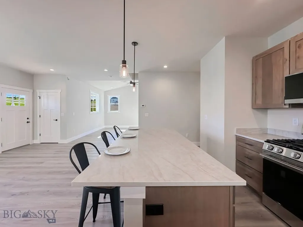 1033 N 14th Bozeman MT 59715