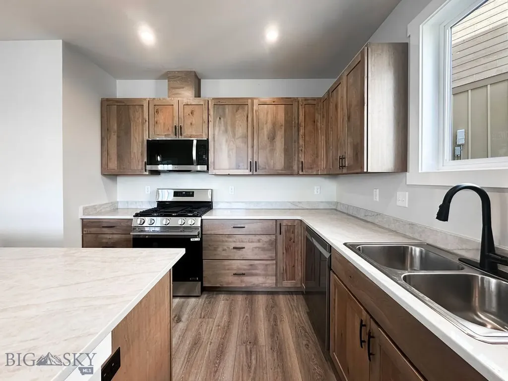 1033 N 14th Bozeman MT 59715
