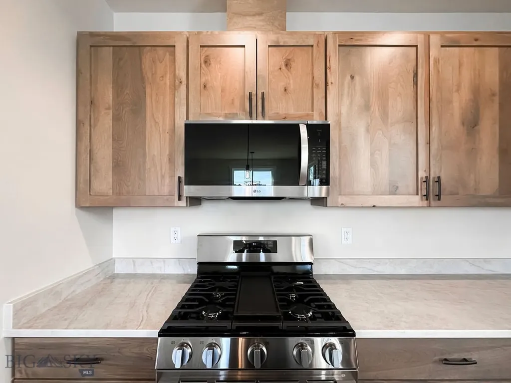 1033 N 14th Bozeman MT 59715