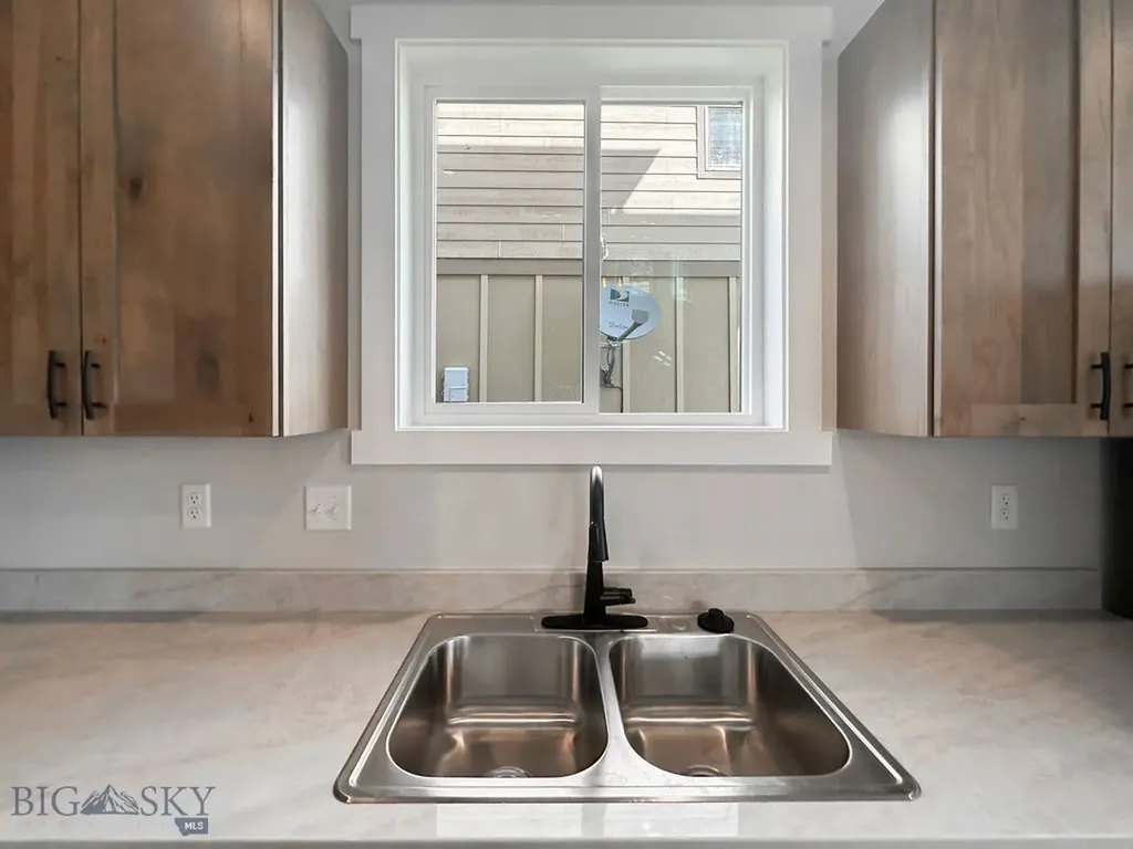 1033 N 14th Bozeman MT 59715