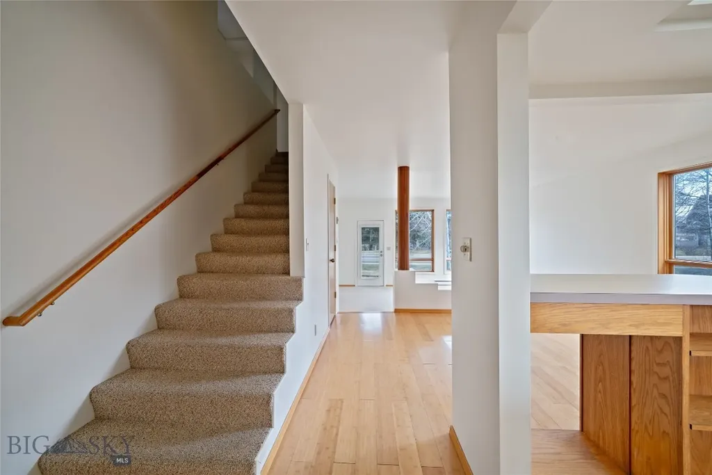 102 Hoffman Drive Bozeman MT 59715