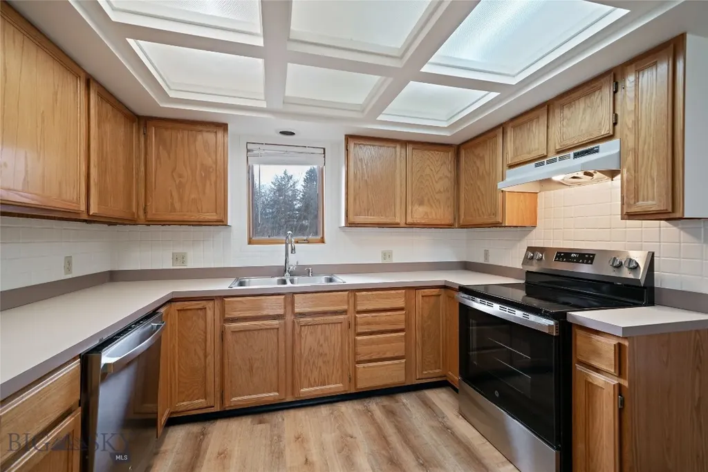 102 Hoffman Drive Bozeman MT 59715