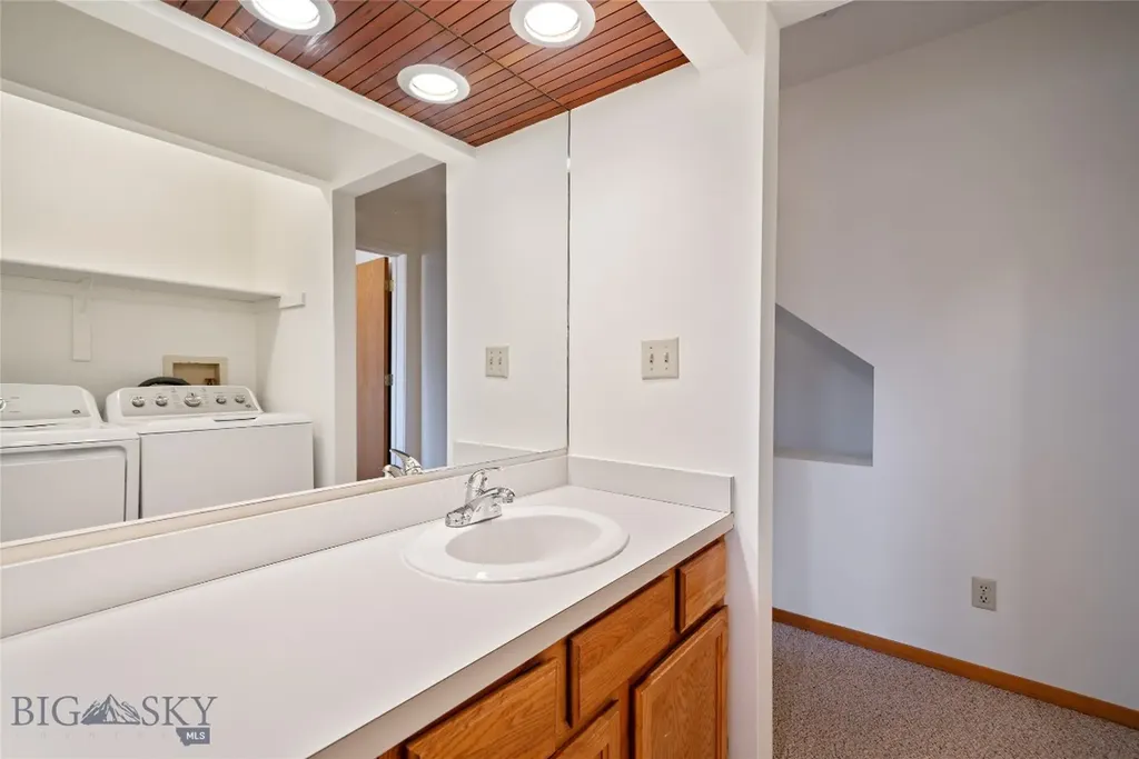 102 Hoffman Drive Bozeman MT 59715