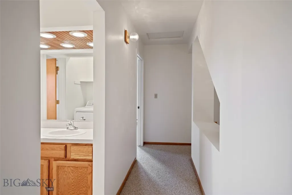 102 Hoffman Drive Bozeman MT 59715