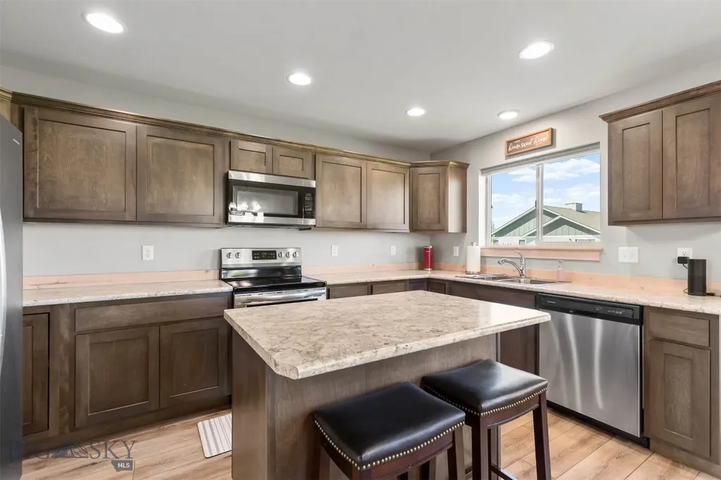 1607 Roundup Boulevard Belgrade MT 59714