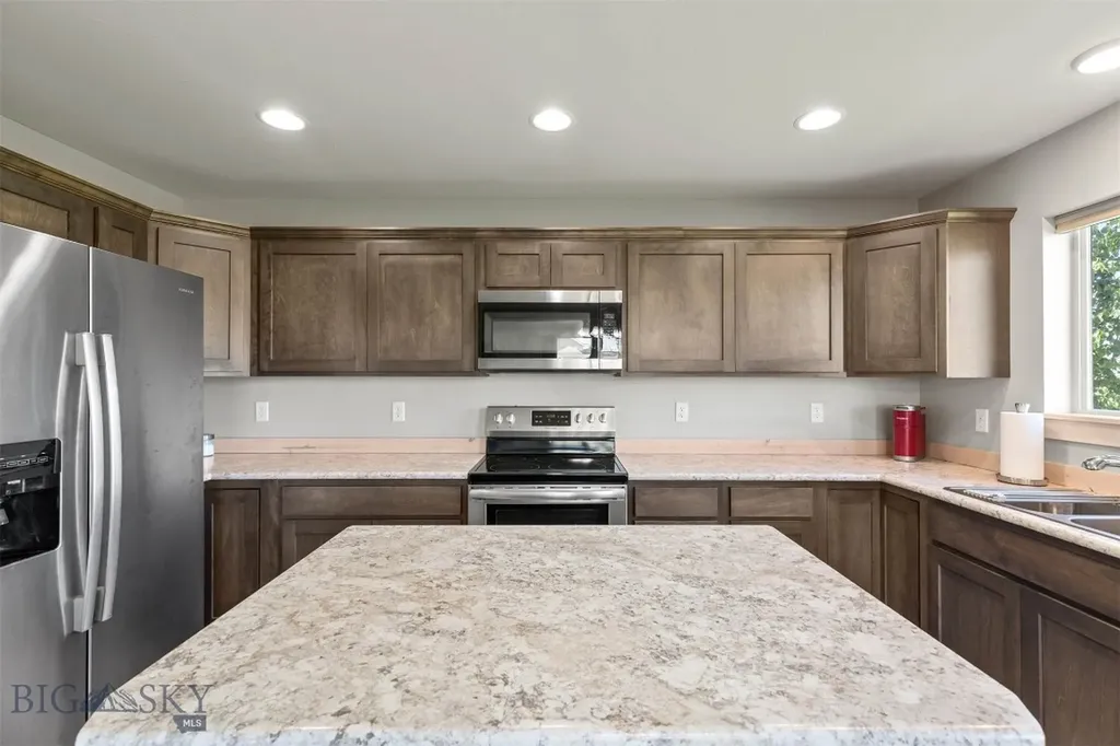 1607 Roundup Boulevard Belgrade MT 59714