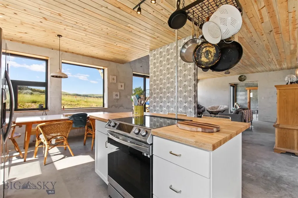 11893 Antelope Valley Road Three Forks MT 59752