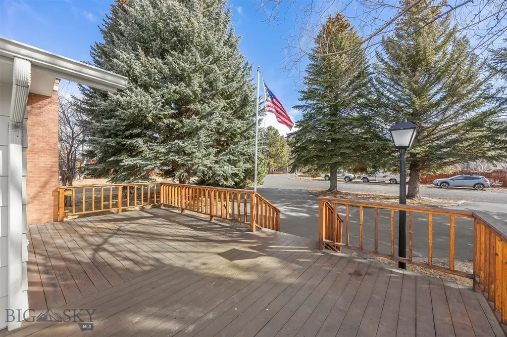 2740 Wharton Butte MT 59701