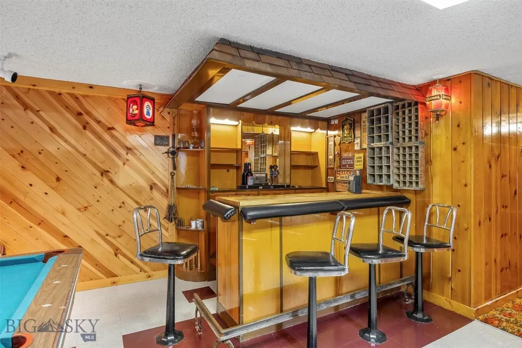 2740 Wharton Butte MT 59701