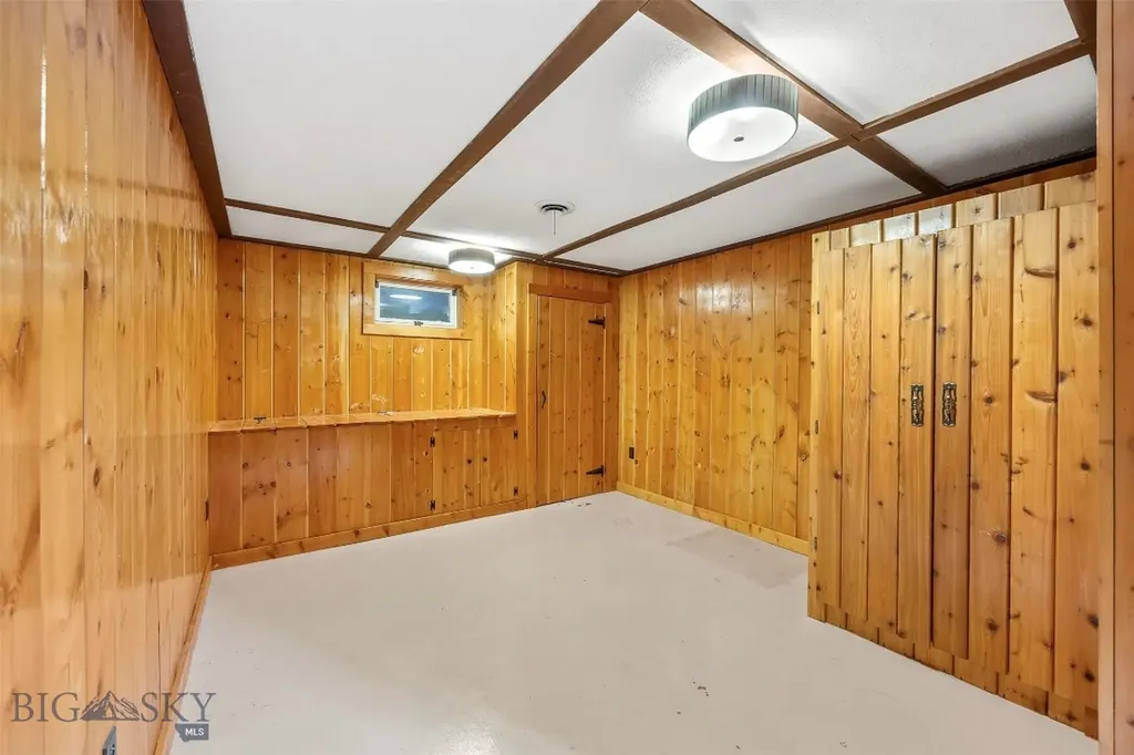 2740 Wharton Butte MT 59701