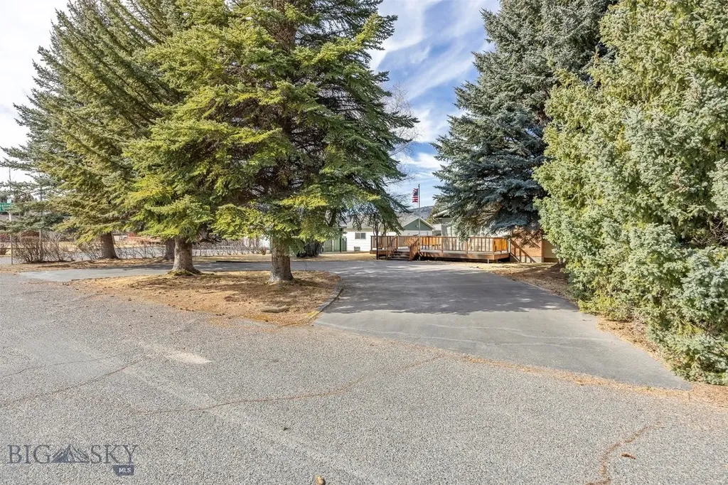 2740 Wharton Butte MT 59701