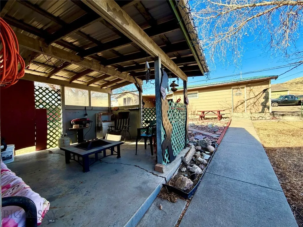1122 Saint Charles Street Fort Benton MT 59442