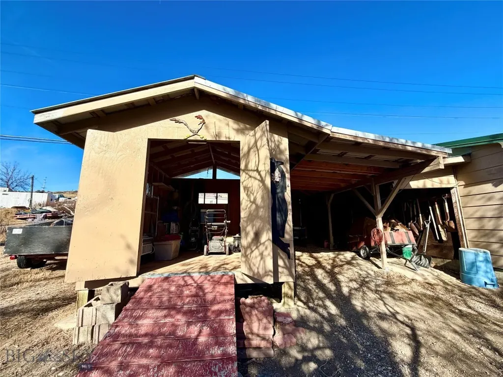 1122 Saint Charles Street Fort Benton MT 59442