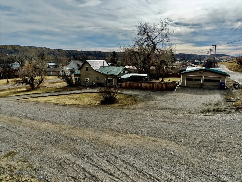 1122 Saint Charles Street Fort Benton MT 59442
