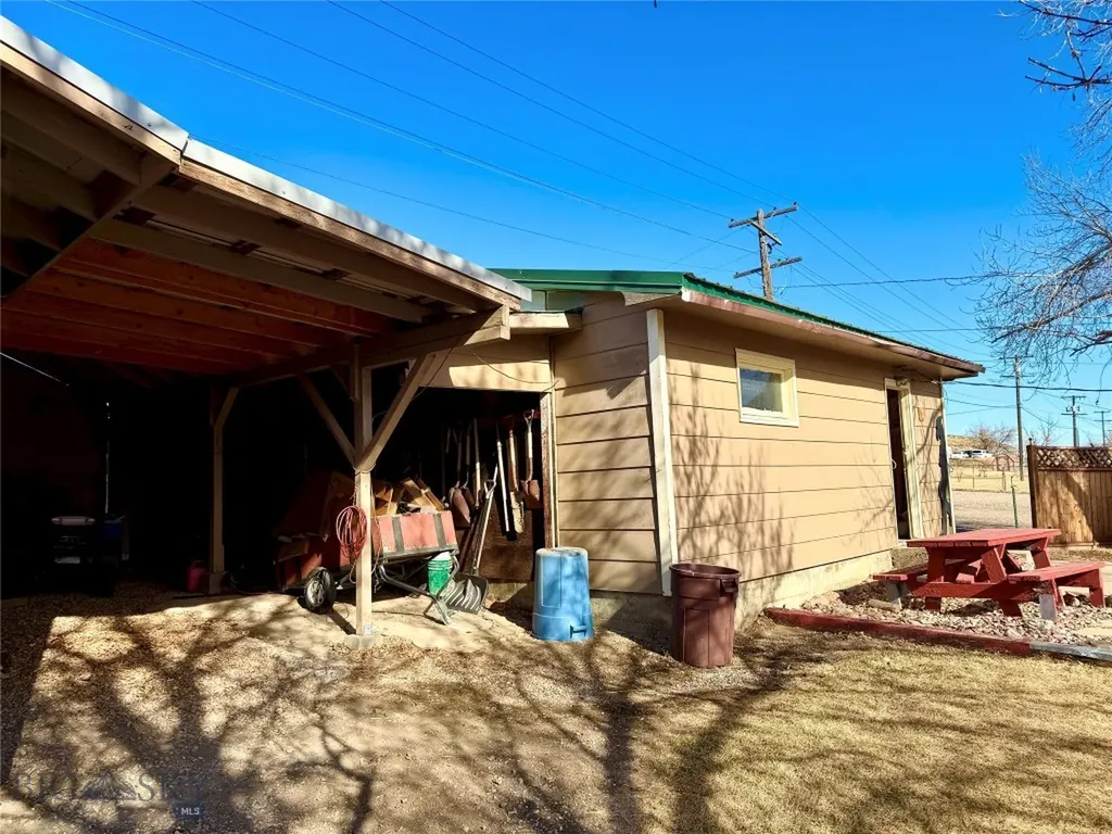 1122 Saint Charles Street Fort Benton MT 59442