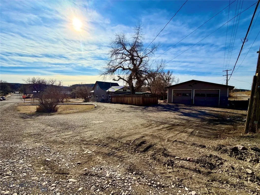 1122 Saint Charles Street Fort Benton MT 59442