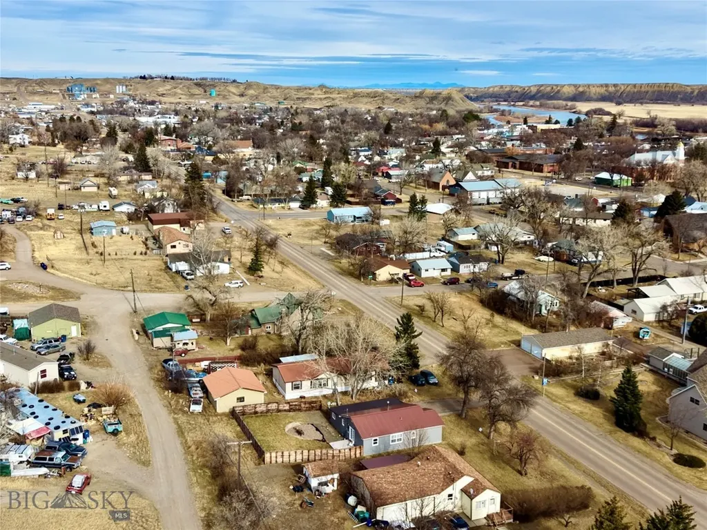 1122 Saint Charles Street Fort Benton MT 59442