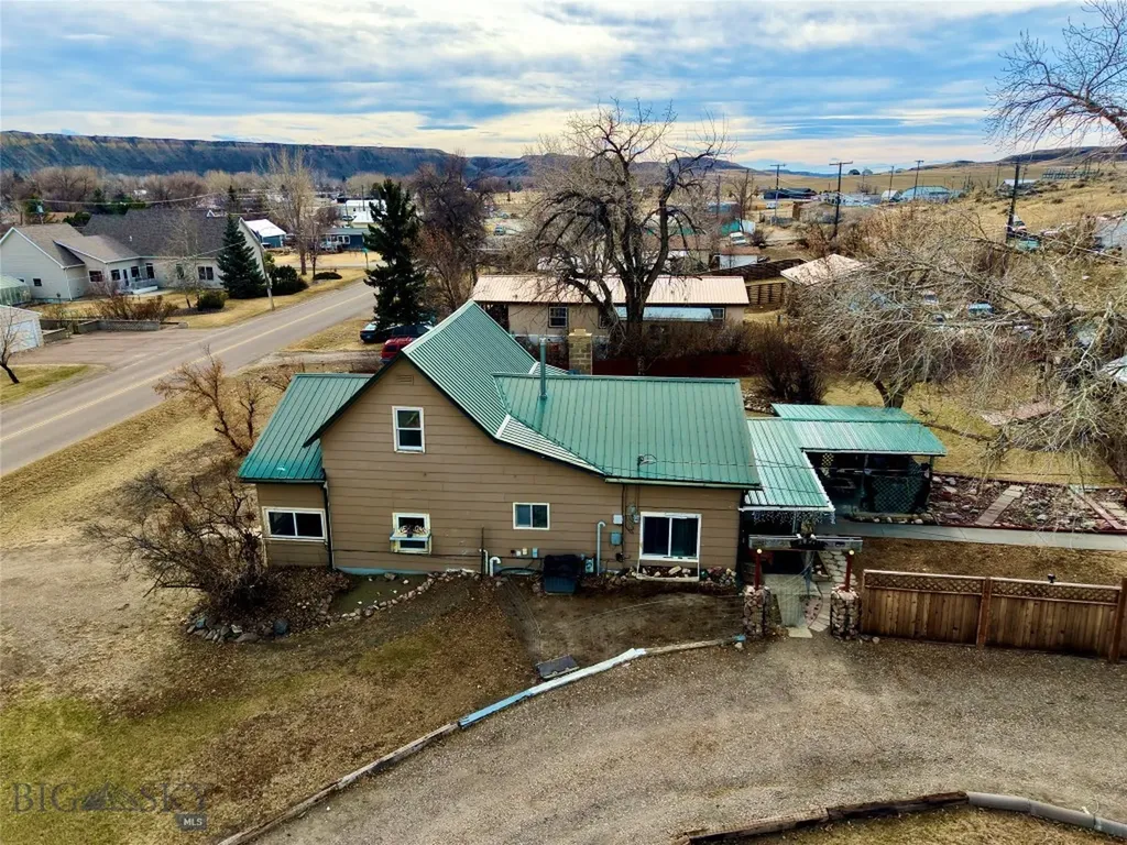 1122 Saint Charles Street Fort Benton MT 59442