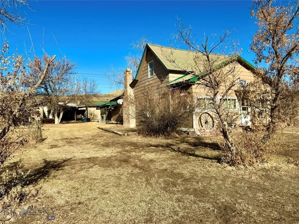 1122 Saint Charles Street Fort Benton MT 59442