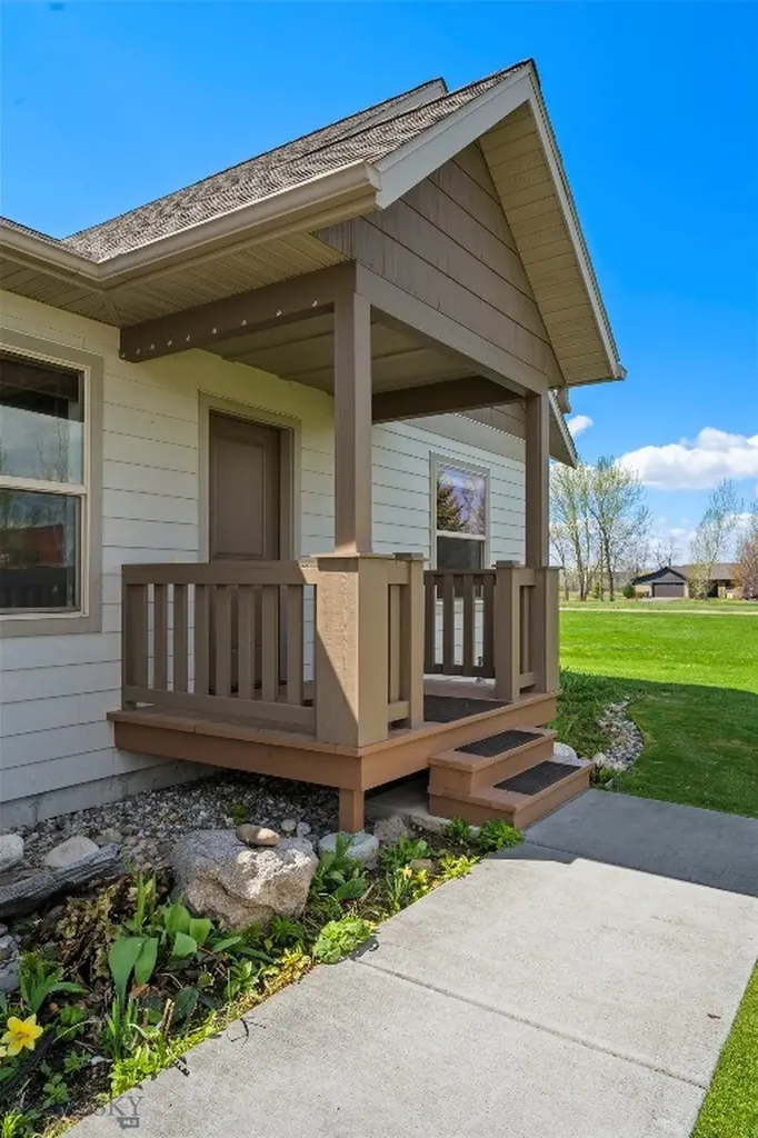 88 Riverway Road Belgrade MT 59714