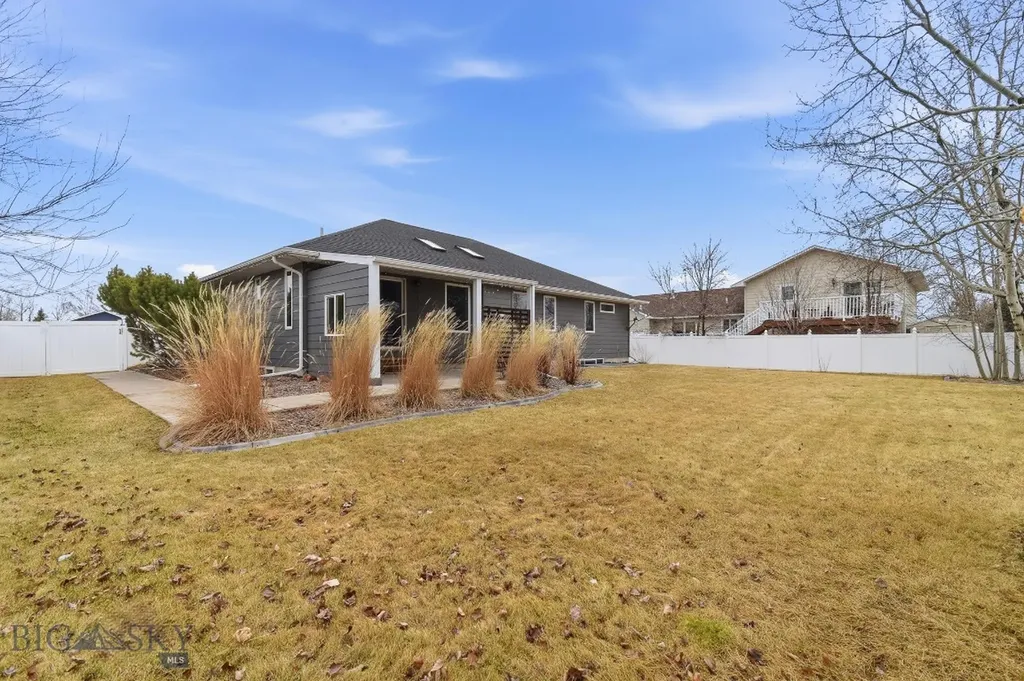 328 35th Avenue NE Great Falls MT 59404