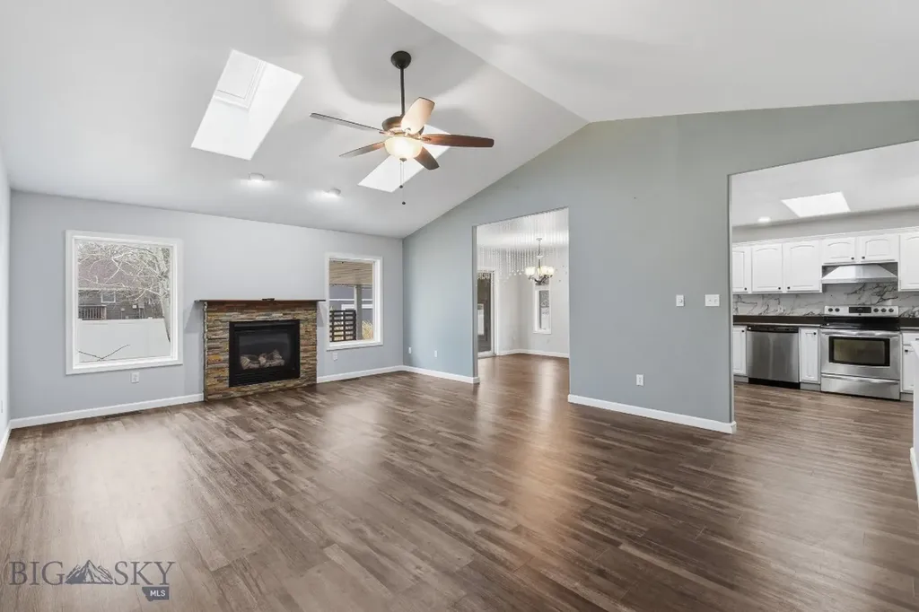 328 35th Avenue NE Great Falls MT 59404