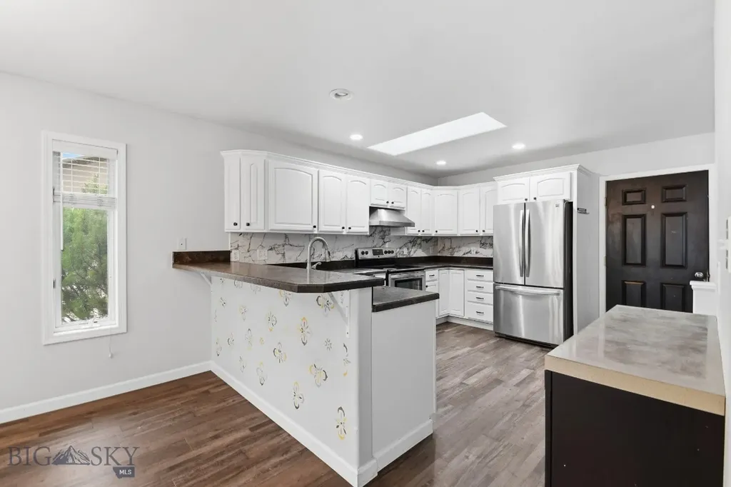 328 35th Avenue NE Great Falls MT 59404