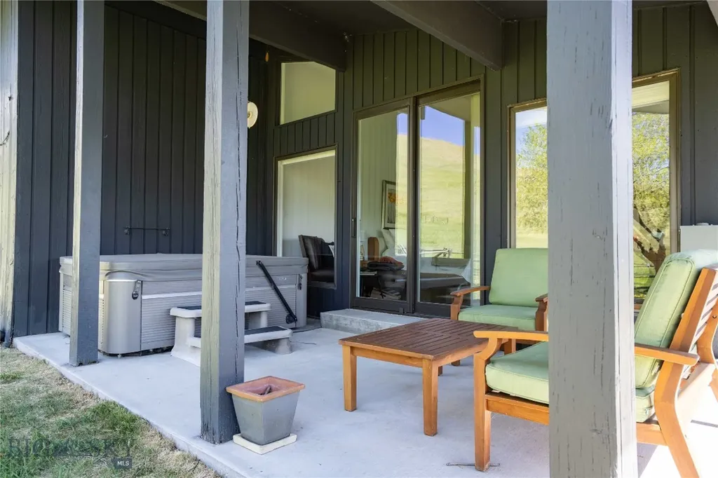 179 Montana Ranch Trail Road Gallatin Gateway MT 59730
