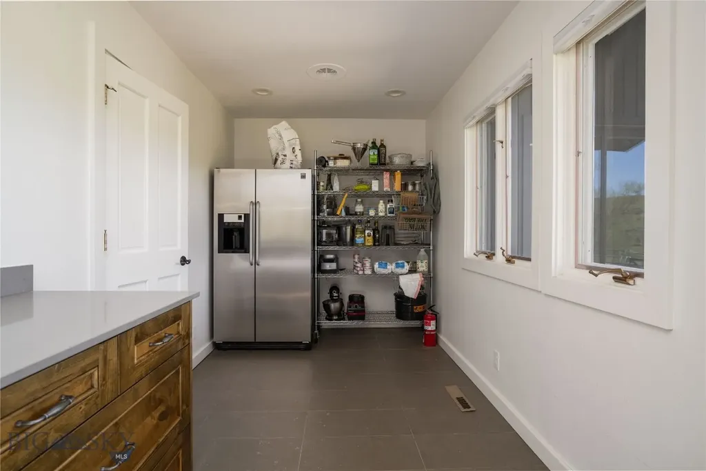179 Montana Ranch Trail Road Gallatin Gateway MT 59730