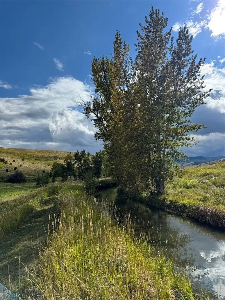 179 Montana Ranch Trail Road Gallatin Gateway MT 59730